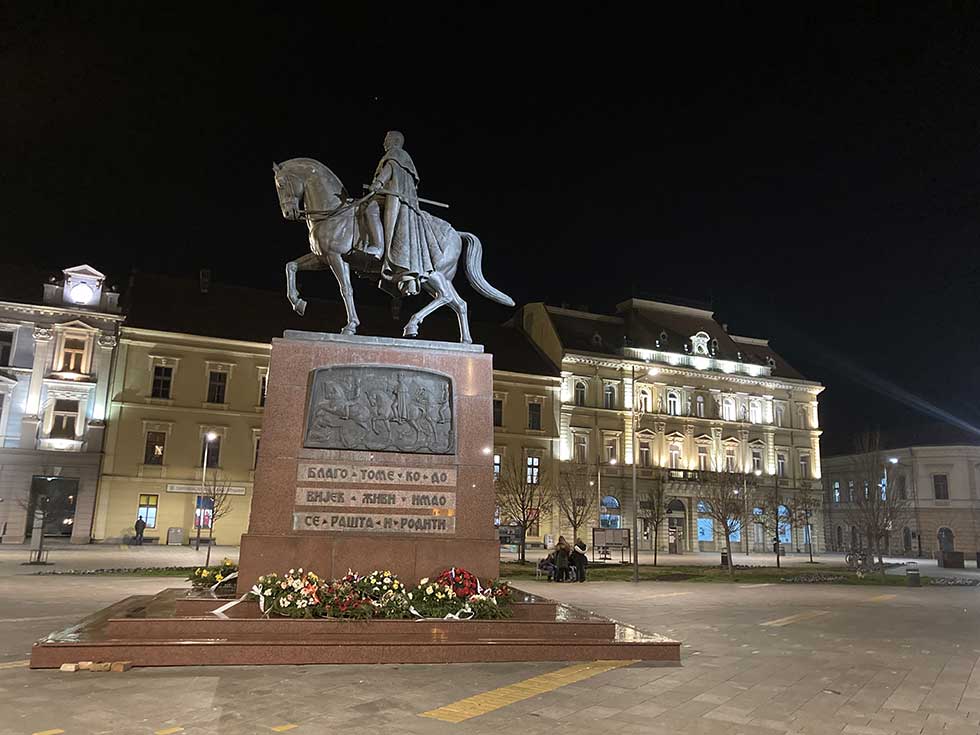 Spomenik kralju Petru Prvom Karađorđeviću svečano otkriven pre 16 godina
