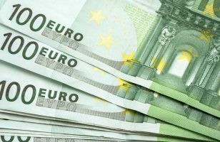 novčana pomoć od 100 evra