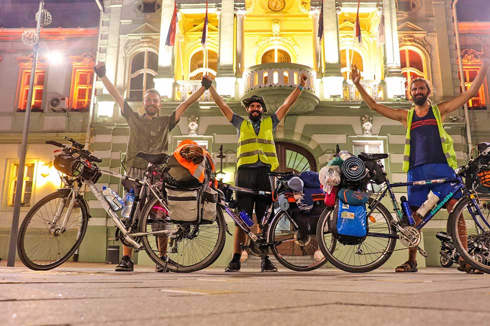 Zrenjaninci u humanitarnoj misiji: Idu biciklima na put dug 800 kilometara