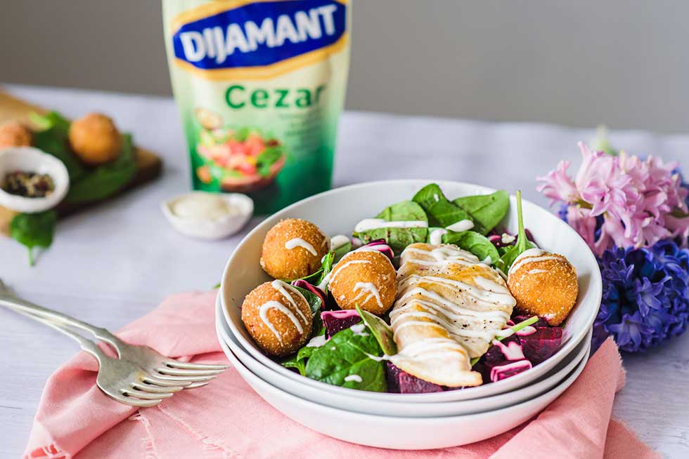 Probaj nešto novo: Salata sa cveklom, piletinom i feta kuglicama