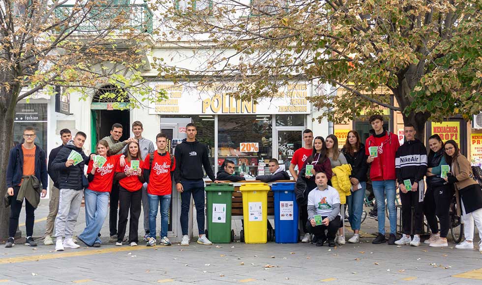 Zrenjaninski gimnazijalci podižu svest sugrađana o značaju reciklaže