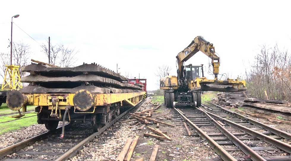 Rekonstrukcija pruge Titel – Orlovat: Do sada završeno desetak kilometara (Foto)
