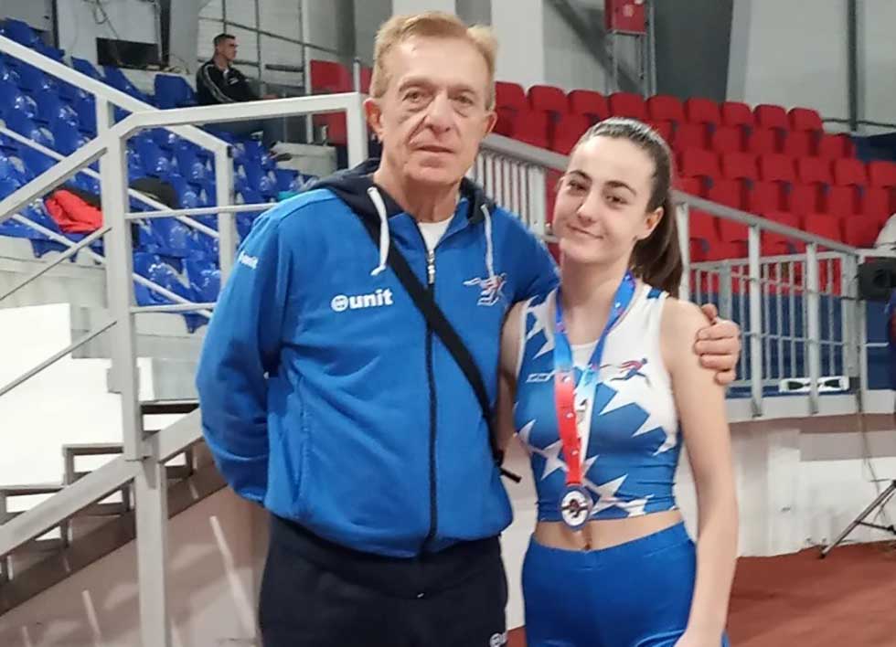 Bronza za Dunju Eremić na juniorskom dvoranskom prvenstvu Srbije