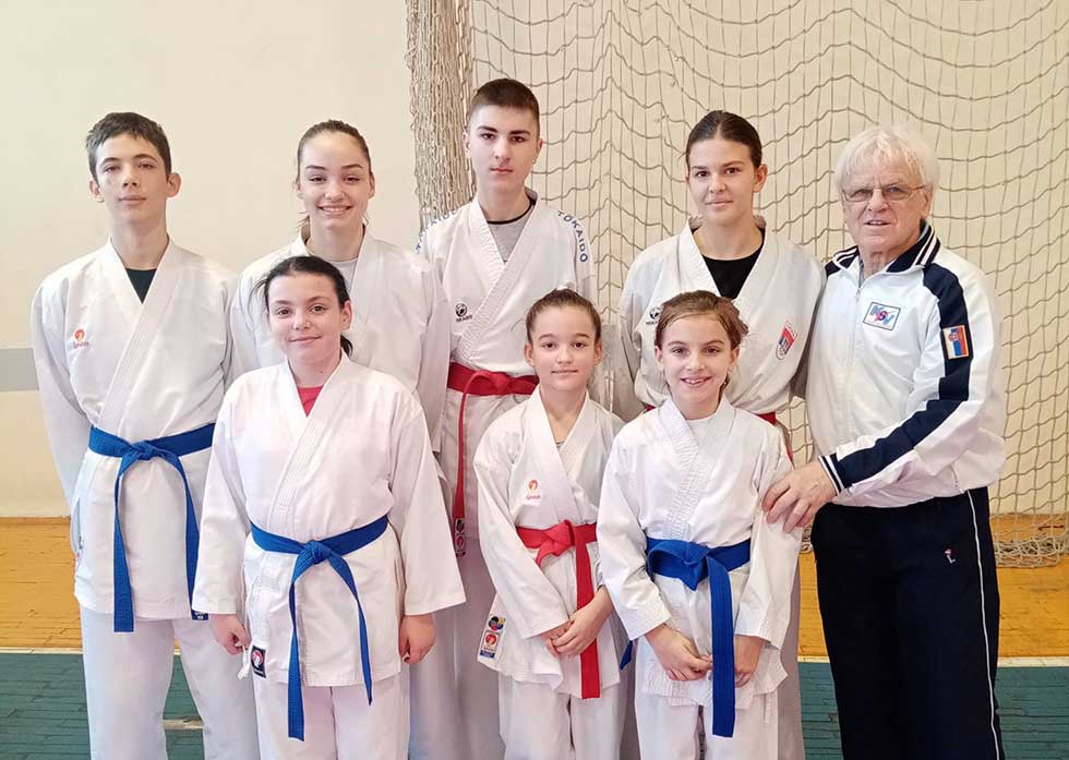Održan Zimski karate kamp: Zadrugar predstavljalo sedmoro takmičara