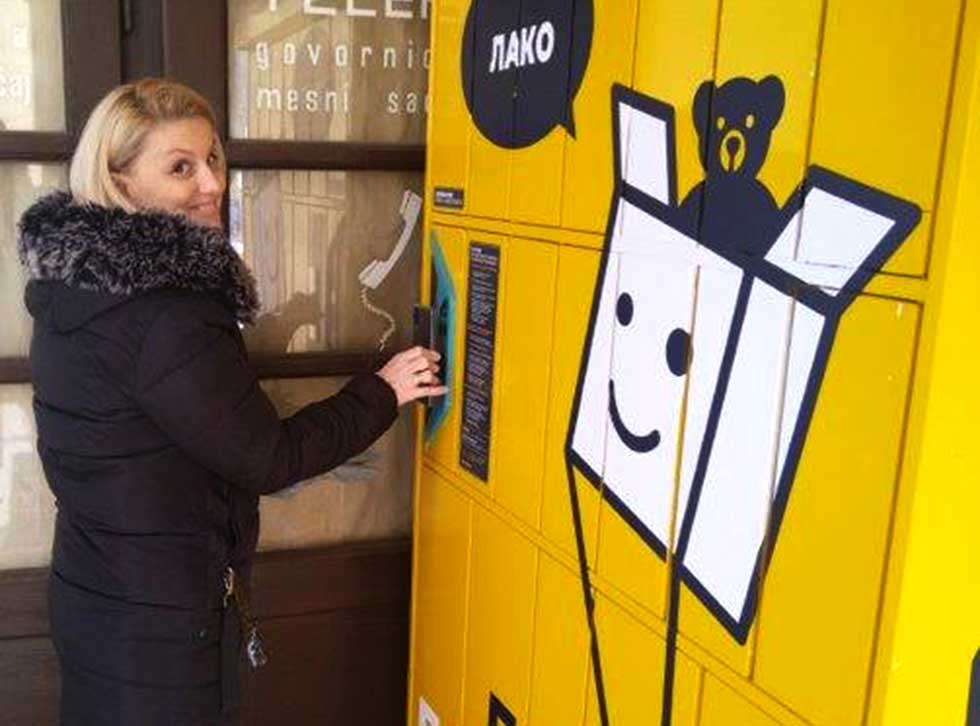 Pametna dostava pošiljaka: Poštin paketomat kod glavne pošte u Zrenjaninu (Foto)