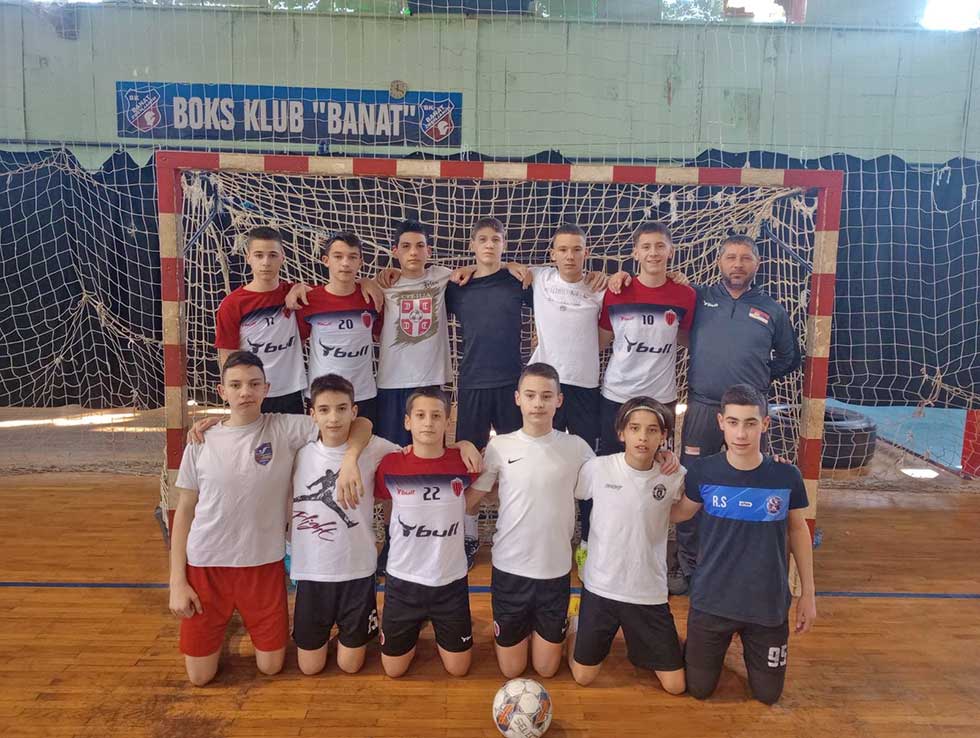 Učenici OŠ „Žarko Zrenjanin“ ponovo najbolji na opštinskom takmičenju u malom fudbalu