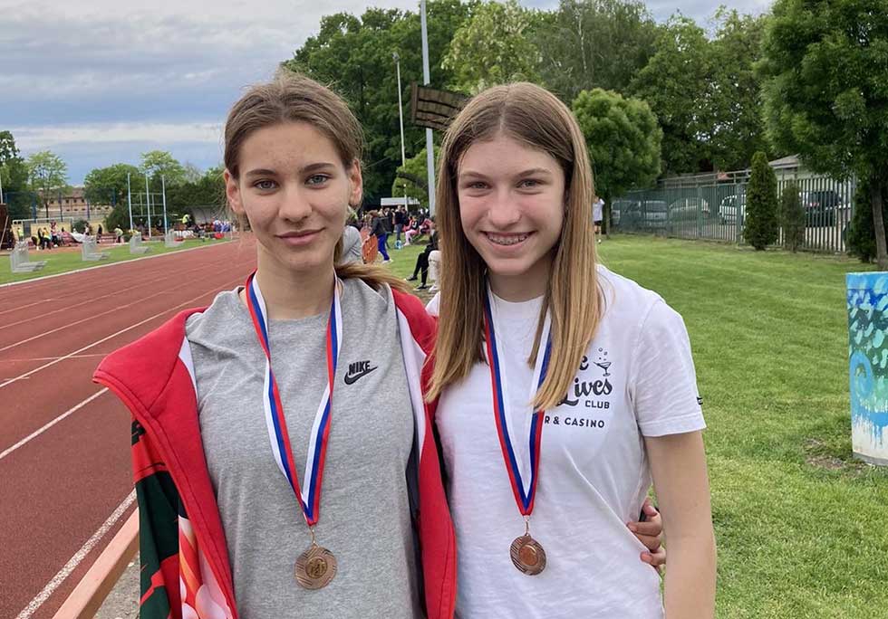 Atletičarke Banata Nađa Ruvarac i Lena Berkov osvojile medalje na prvenstvu Vojvodine