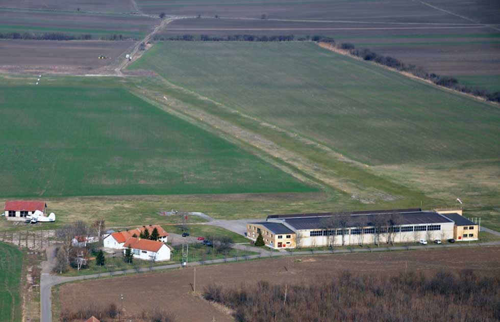 Jedinstven događaj na aerodromu „Ečka“: Takmičenje u projektovanju i proizvodnji raketa