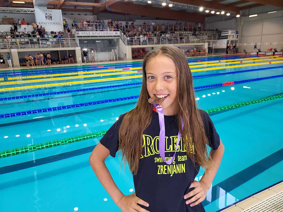 Kasja Blažin osvojila dve bronze na prvenstvu Srbije u plivanju za pionire