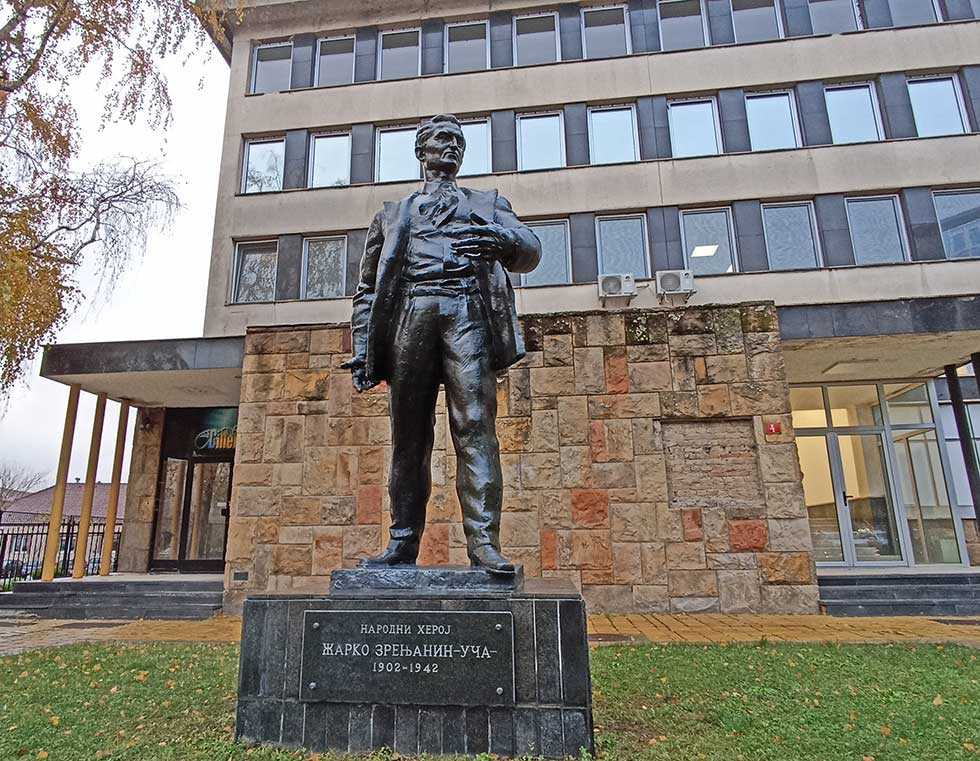 Obnovljen spomenik Žarku Zrenjaninu: Vraćen mu originalni izgled iz 1952. godine