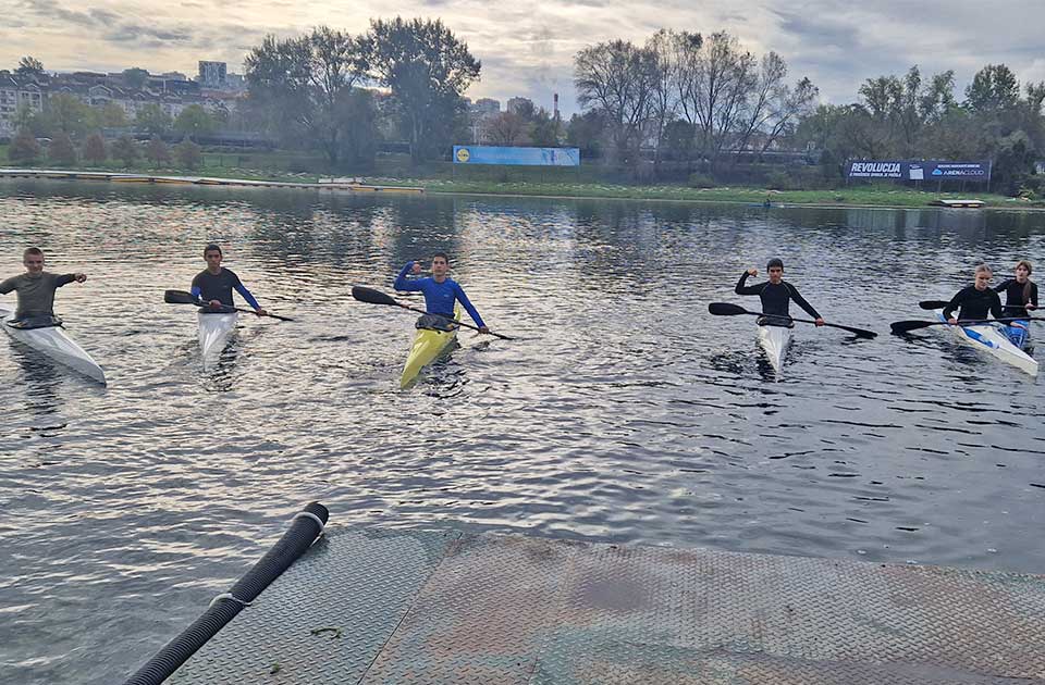 Kajakaši Nemanja Vlatković i Marko Lakatuš dominirali na testiranjima mlađih kadeta