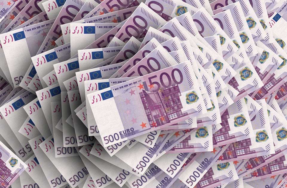 Otkriveno 3.007 komada falsifikovanih novčanica dinara, evra i dolara