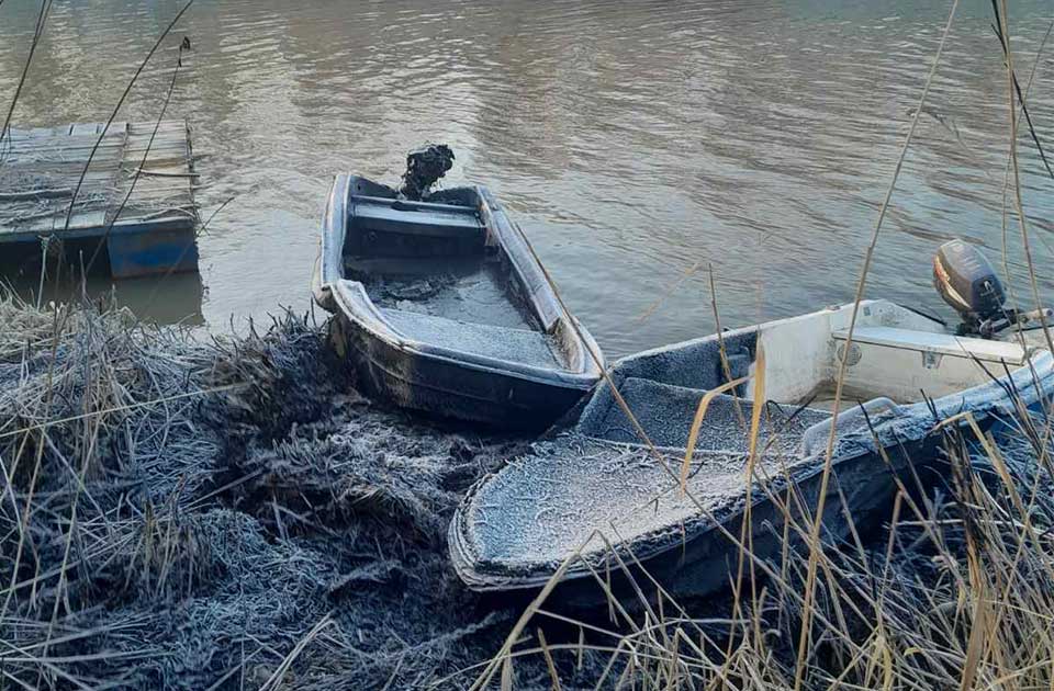 Zapaljena dva čamca Ribočuvarske službe JVP „Vode Vojvodine“