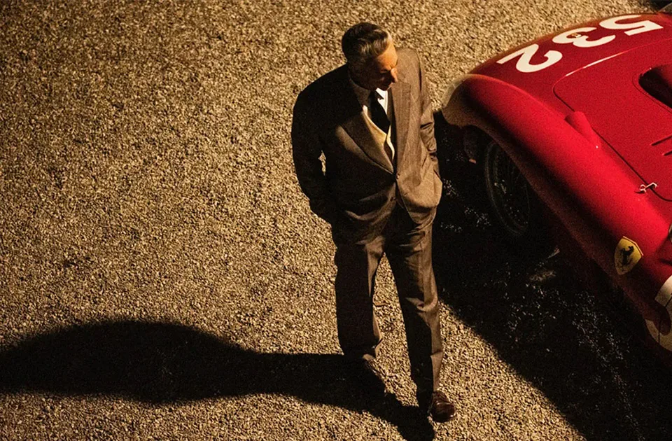 Premijera filma „Ferari“ u CineStaru: Životna priča o legendarnom automobilskom mogulu