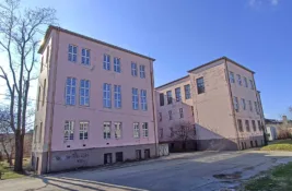 hemijsko-prehrambena i tekstilna škola uroš predić