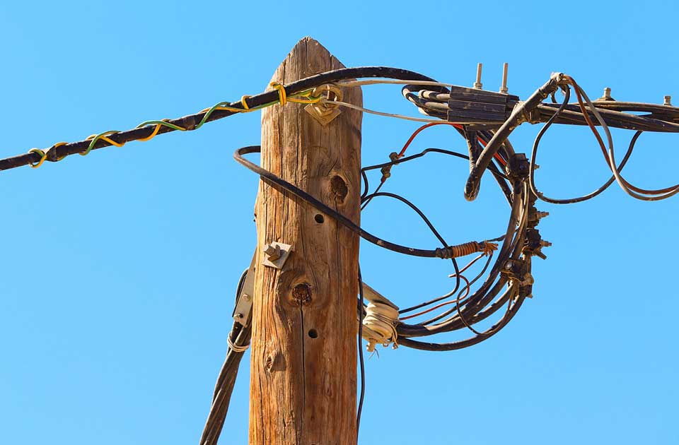 Pokušaj krađe u krugu firme: Isekli kabl za struju u nameri da ga ukradu