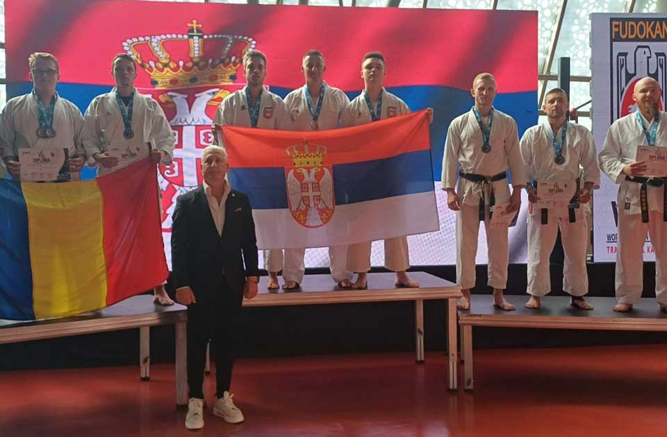 Karate: Filip Mihajlović se pozlatio na šampionatu u Sloveniji, Sandra Bundić osvojila srebro