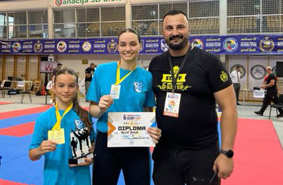 Dunja Rajić i Nađa Kljajić se okitile medaljama na sarajevskom karate turniru