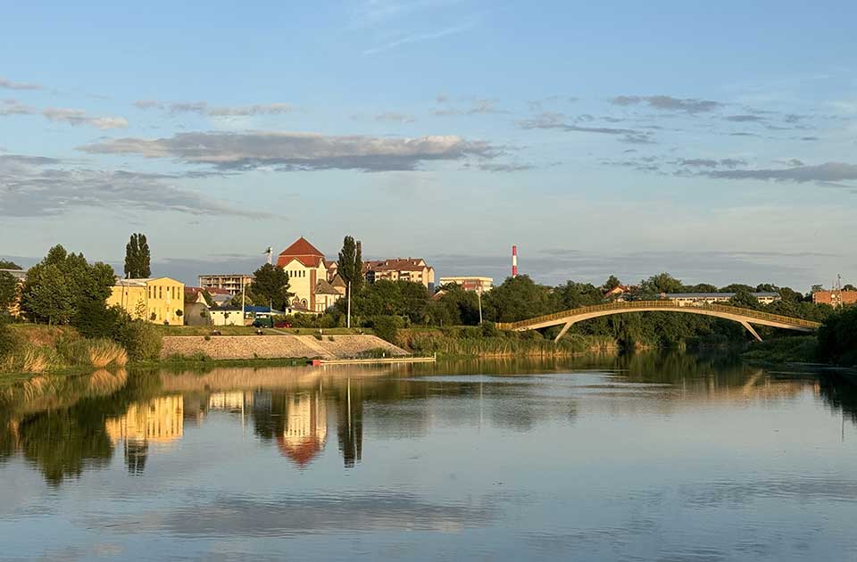 Izdato upozorenje, stižu paklene vrućine: U Zrenjaninu u 10 sati izmeren 31 stepen!