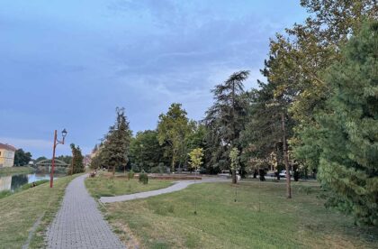 čokliget park poljubaca