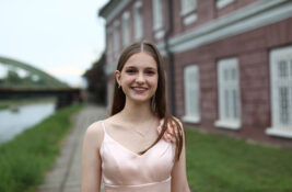 Mlada pijanistkinja Danica Momirov uspešno položila prijemni ispit i ostvarila svoj veliki san