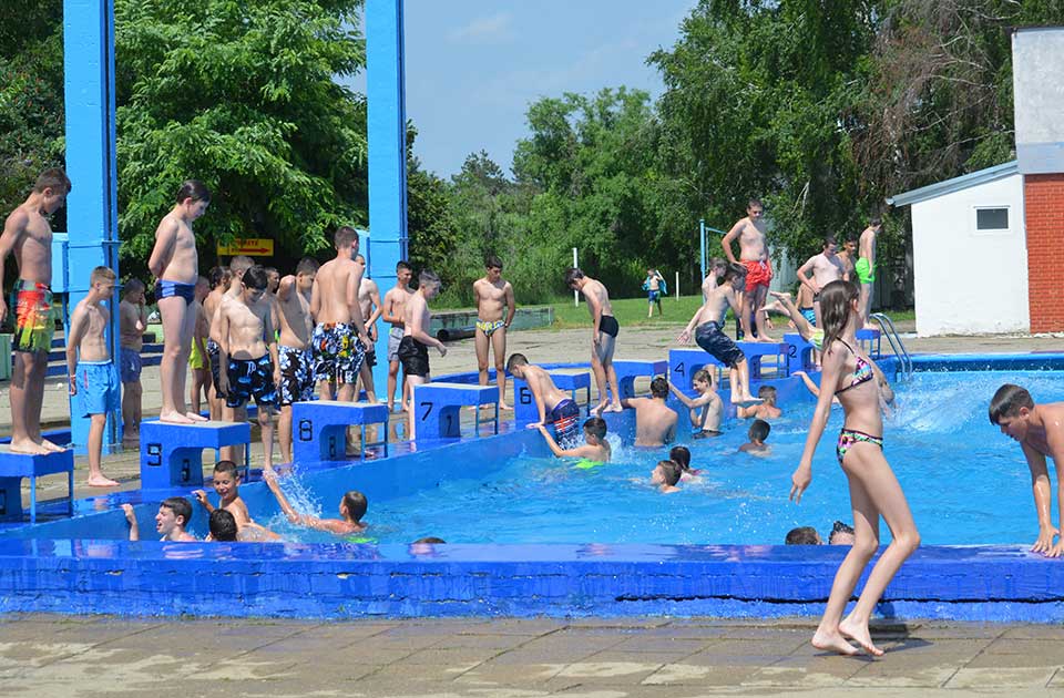 Za vikend na Gradskom bazenu akcija „Sportom za bolje sutra“