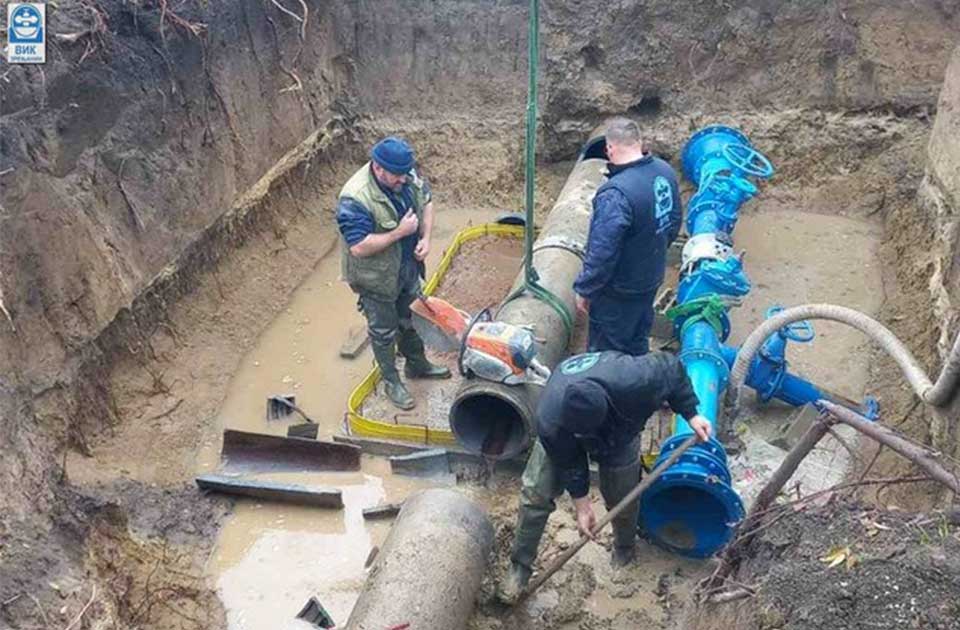 Opet havarija na vodovodnoj mreži: Stambeni objekti kod nadvožnjaka ostali bez vode