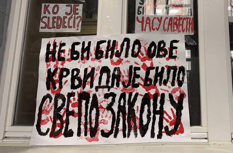 Arhiv javnih skupova: Jučerašnjem protestu u Beogradu prisustvovalo oko 100.000 građana