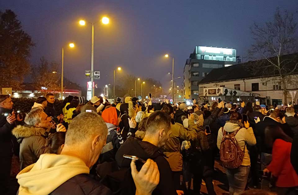 Najveći protest do sada u Zrenjaninu: „Navala na Avalu“ podigla grad na noge