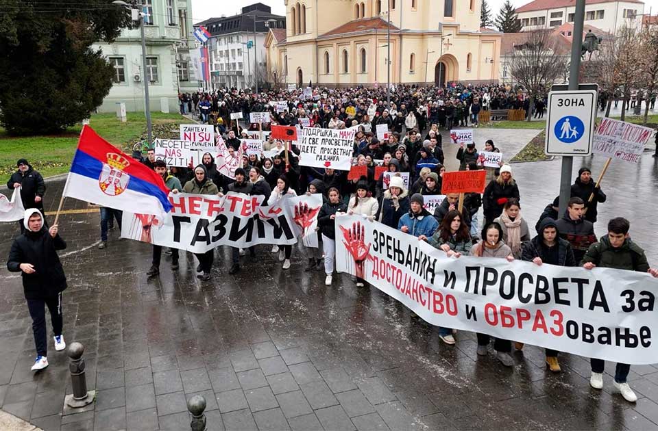 Savet roditelja OŠ „Dositej Obradović“ podržao prosvetne radnike