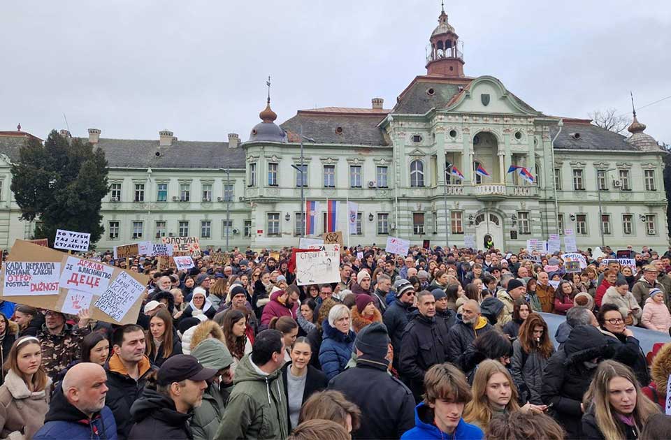 Bivši učenik Zrenjaninske gimnazije: Važno je da se borimo za promene