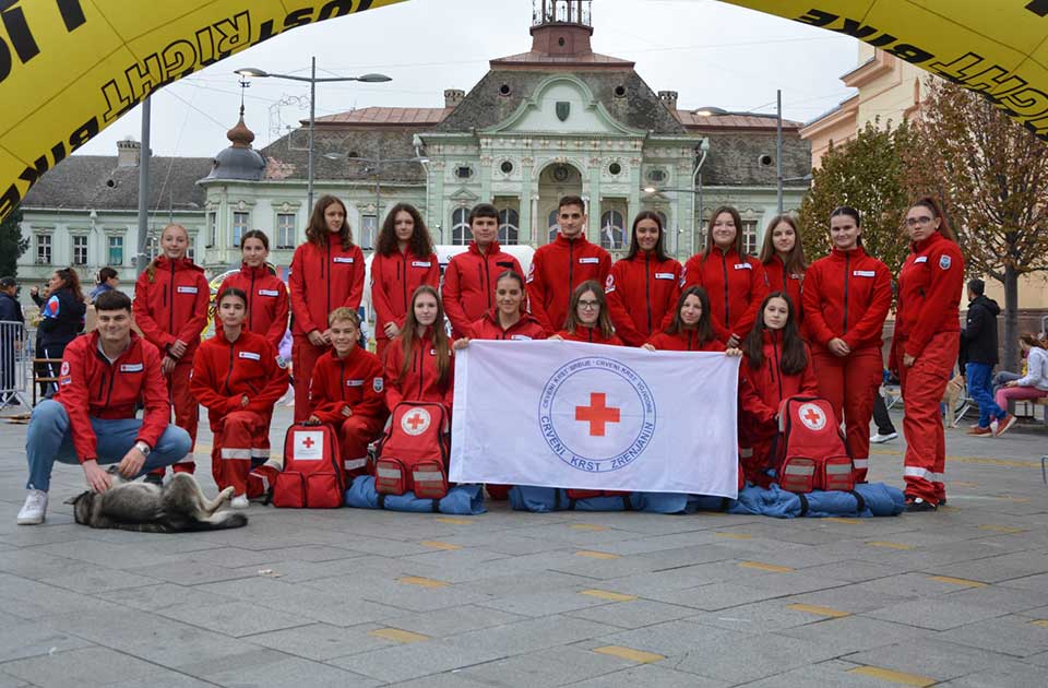 Ponosni smo na njih! Ovi brojevi govore zašto su volonteri Crvenog krsta istinski heroji