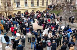 Koliko je prosvetnih radnika u obustavi rada: Proverili smo kakvo je stanje u našim školama