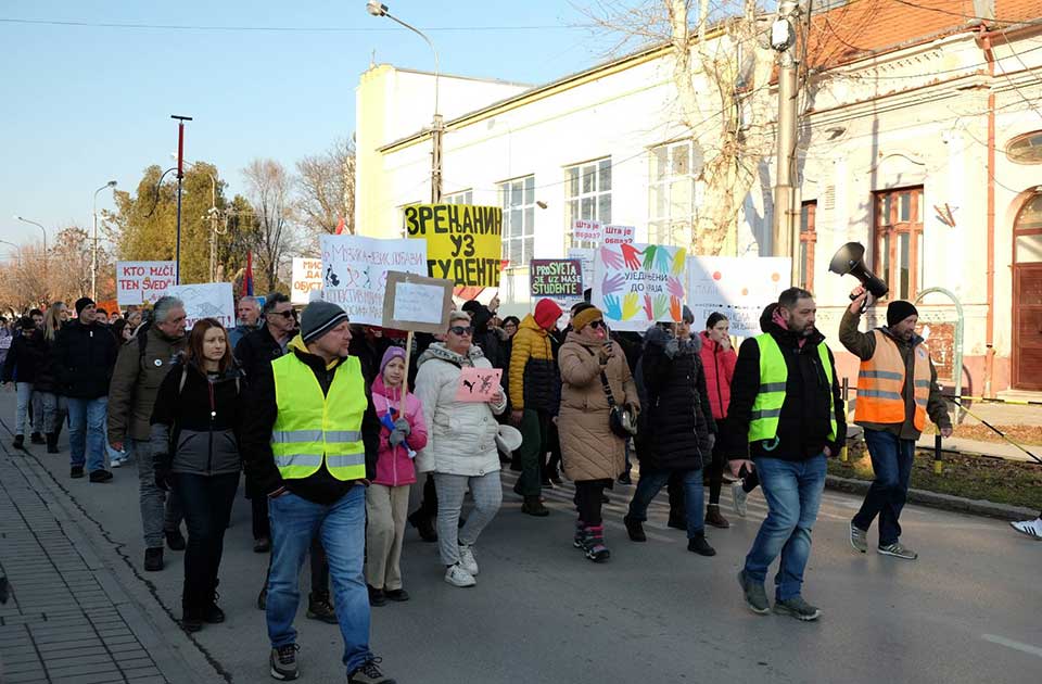 skup prosvetnih radnika u zrenjaninu