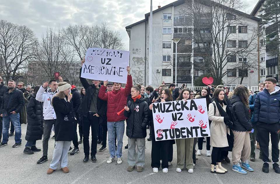 podrška učenicima i profesorima medicinske škole