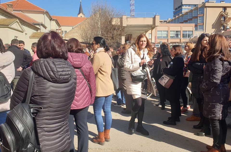 prosvetni radnici iz zrenjanina