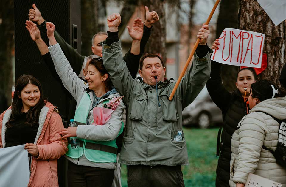 protestni bal u elemiru