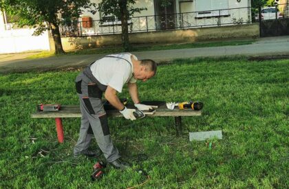 građani bagljaša uredili dečje igralište