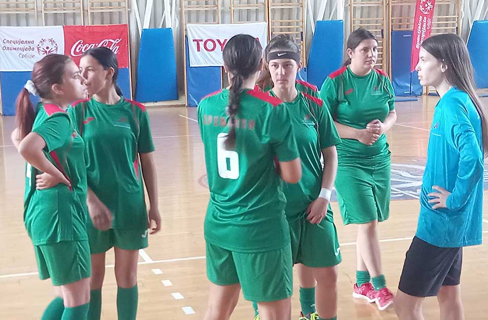 hendi sport fudbal za žene