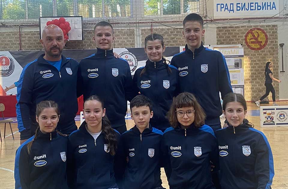 Sjajan nastup u Bijeljini: Osam medalja za Karate klub Zrenjanin Sjajan nastup u Bijeljini: Osam medalja za Karate klub Zrenjanin