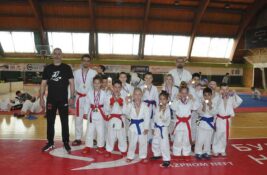 Ninđucu klub Majstor senke se okitio sa 27 medalja na međunarodnom turniru