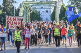 Vostani Serbije: Studenti najavili tročasovnu blokadu kružnog toka u Zrenjaninu