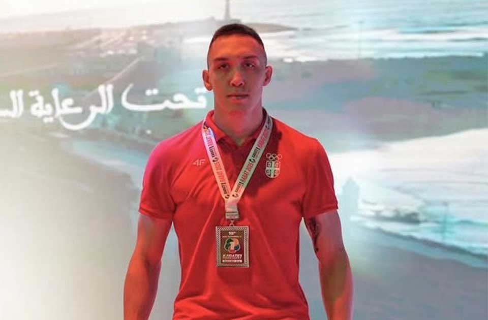 Đorđe Tešanović osvojio bronzanu medalju na turniru Premijer lige u Maroku Đorđe Tešanović osvojio bronzanu medalju na turniru Premijer lige u Maroku