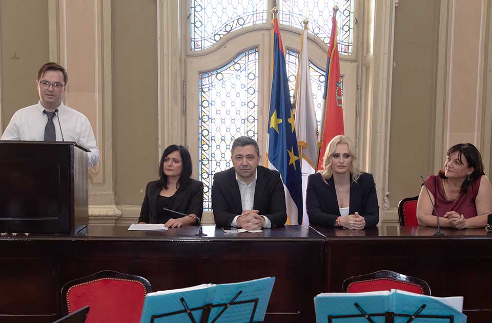 Gastroenterološki odsek u Zrenjaninu ima čime da se pohvali: Ovaj podatak malo ko zna Gastroenterološki odsek u Zrenjaninu ima čime da se pohvali: Ovaj podatak malo ko zna