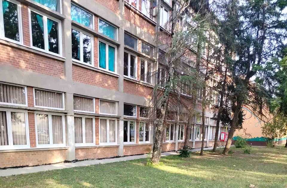 Član Školskog odbora se oglasio povodom zabrane proslave mature u školi u Lazarevu Član Školskog odbora se oglasio povodom zabrane proslave mature u školi u Lazarevu