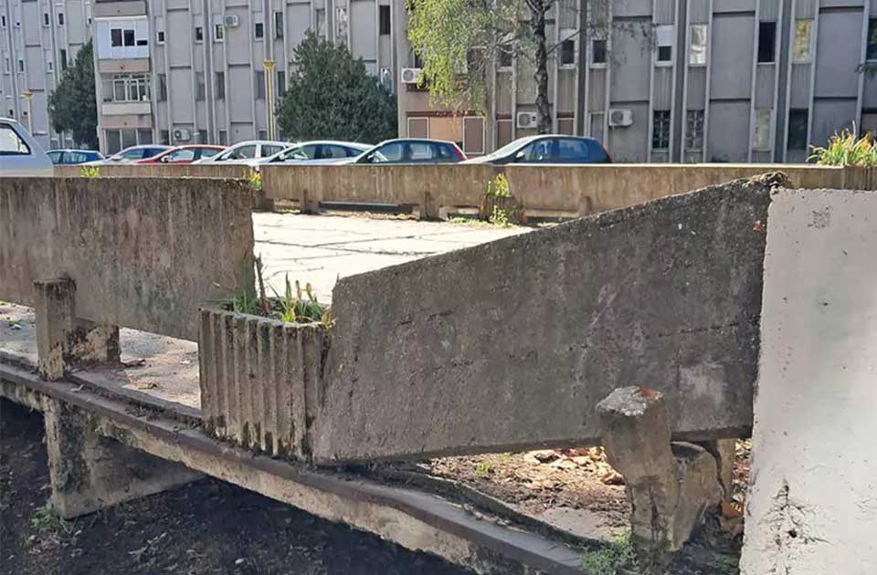 Srbija centar: Gradska vlast svađa komšije umesto da radi svoj posao Srbija centar: Gradska vlast svađa komšije umesto da radi svoj posao