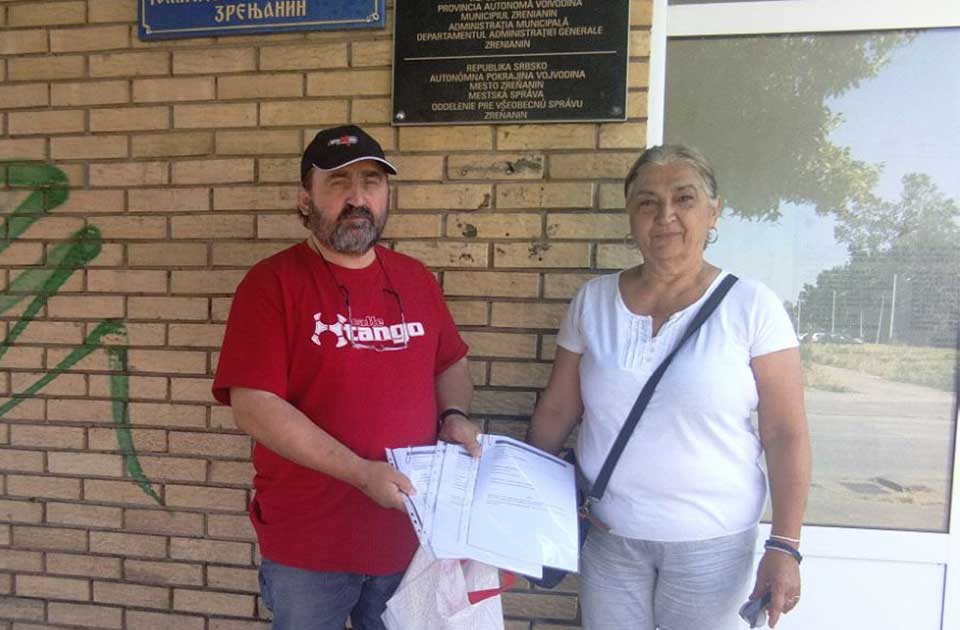 Građani MZ „Dolja – Crni šor“ predali peticije: Zahtevaju rešavanje nagomilanih problema Građani MZ „Dolja – Crni šor“ predali peticije: Zahtevaju rešavanje nagomilanih problema