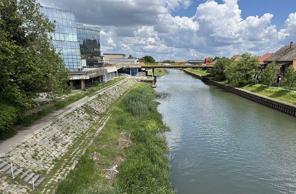 Tretmani protiv komaraca iz vazduha i sa zemlje u sedam vojvođanskih opština Tretmani protiv komaraca iz vazduha i sa zemlje u sedam vojvođanskih opština