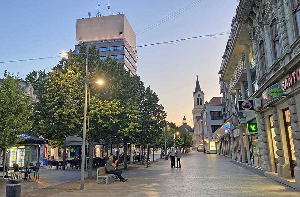 Šta radi Komunalna milicija i zašto ne opominje bicikliste koji se kreću centrom grada?