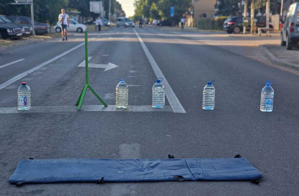 MUP Srbije: Povređena dva učesnika blokade u Zrenjaninu MUP Srbije: Povređena dva učesnika blokade u Zrenjaninu